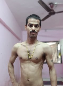 Rani Ka Raja ( full body massage) sex - Male escort in Mumbai Photo 5 of 9