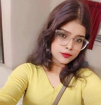 Surbhi (Meet & $ex Chat and Cam $how) - escort in Hyderabad Photo 1 of 2