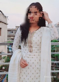 Rani (Real Meet and Cam Show) - puta in Pune Photo 2 of 2