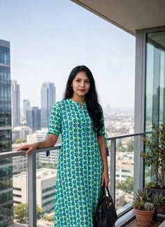 Rani Roy - escort in Mumbai Photo 5 of 10