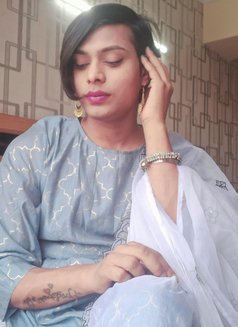 Rani Sen - Acompañantes transexual in New Delhi Photo 2 of 4