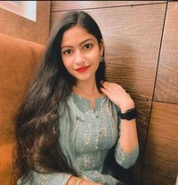 Rani Sharma - puta in Pune