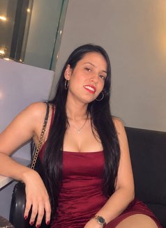 Rani Singh - puta in New Delhi Photo 1 of 8
