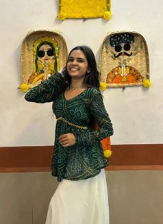 Rani Singh - puta in Abu Dhabi Photo 1 of 1