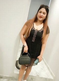 Rani Singh - escort in Kolkata Photo 1 of 2