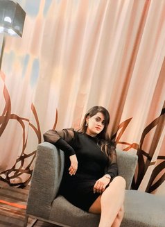 Rani Singh - escort in New Delhi Photo 1 of 6