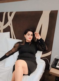 Rani Singh - escort in New Delhi Photo 2 of 6