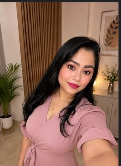 Rani Singh - escort in New Delhi Photo 6 of 6
