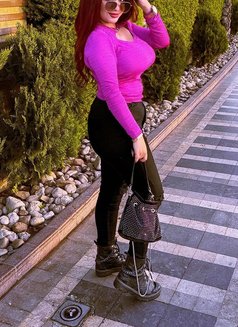 Rania - escort in Cairo Photo 4 of 6