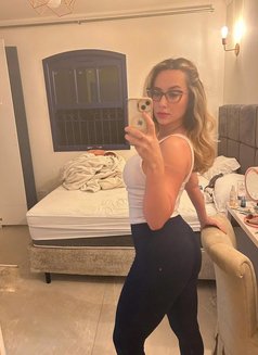 Rania - masseuse in Al Manama Photo 6 of 6