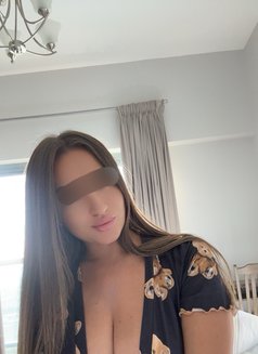 Christina🥰 - escort in Dubai Photo 1 of 6
