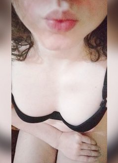 Rania - Intérprete transexual de adultos in Cairo Photo 5 of 6
