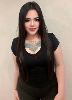 Rania - escort in Riyadh Photo 1 of 13