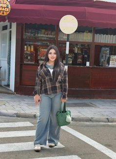 Rania - escort in Riyadh Photo 4 of 13