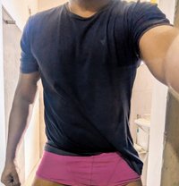 Ranidu - Male escort in Colombo