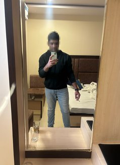 Ranjeet: Attractive, Educated & Discreet - Male escort in Mumbai Photo 7 of 7
