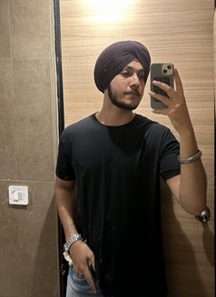 Ranjit - Male escort in New Delhi Photo 2 of 3