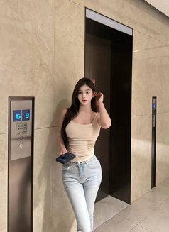 Ranran Premium Escort Service Taiwan - escort agency in Taipei Photo 6 of 12
