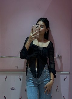 Ranu - escort in Madurai Photo 3 of 3