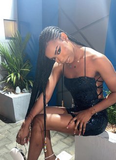 Ranya - Transsexual escort in Abidjan Photo 7 of 7