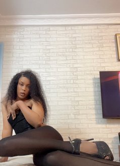 Ranya - Dominadora transexual in Abidjan Photo 7 of 7