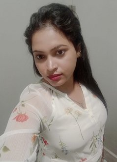 Ranya S (Cam) Service - puta in Gurgaon Photo 1 of 2