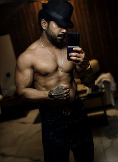 Raone - Male escort in Kolkata Photo 10 of 10