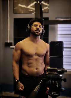 Raone - Acompañantes masculino in Kolkata Photo 9 of 12