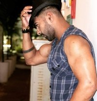 Raone - Acompañantes masculino in Kolkata