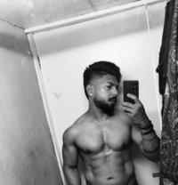 Raone - Male escort in Kolkata