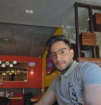 Raphael - Male escort in Abu Dhabi