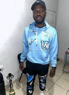 Raphael - Male escort in Johannesburg Photo 2 of 4