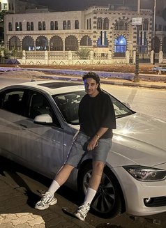 Raphael - Acompañantes masculino in Beirut Photo 1 of 3