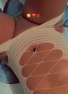 Raquel - escort in Barbados Photo 1 of 3