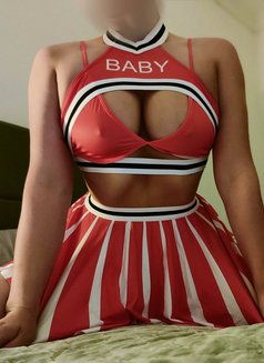 Raquelinha - escort in Porto Photo 2 of 5