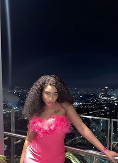 Rara - escort in Kuala Lumpur Photo 3 of 3