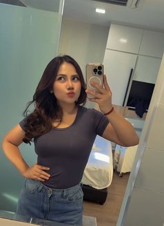 Rara, Tg: Rara Quin - escort in Singapore Photo 4 of 8