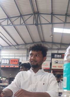 Rareunicon - Intérprete masculino de adultos in Chennai Photo 2 of 5