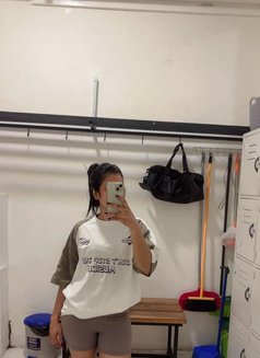 Rasel - masseuse in Colombo Photo 3 of 4