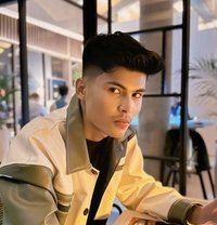 Rasel Muharzan - Male escort in Kuala Lumpur Photo 4 of 4