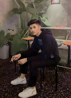 Rasel Muharzan - Male escort in Jakarta Photo 4 of 8
