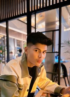 Rasel Muharzan - Male escort in Jakarta Photo 5 of 8