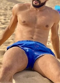 Rashed Alshezly - Male escort in Riyadh Photo 1 of 6