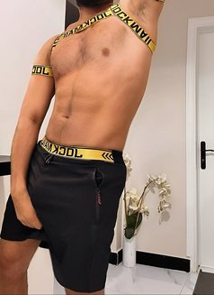 Rashed Alshezly - Male escort in Riyadh Photo 4 of 6