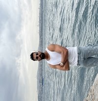 Rashed for men , women and couples - Male escort in Dubai