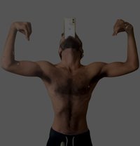 Rashenn Boxx - Male escort in Colombo