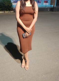 Rashi Choudhary - escort in Jaipur Photo 1 of 6