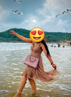 Rashi Choudhary - escort in Jaipur Photo 2 of 6