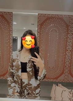 Rashi Choudhary - escort in Jaipur Photo 3 of 6