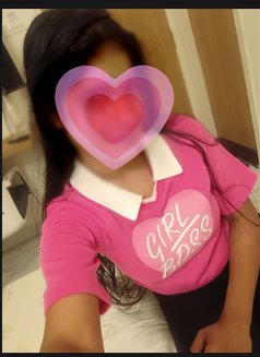 Rashi - escort in Bangalore Photo 1 of 2